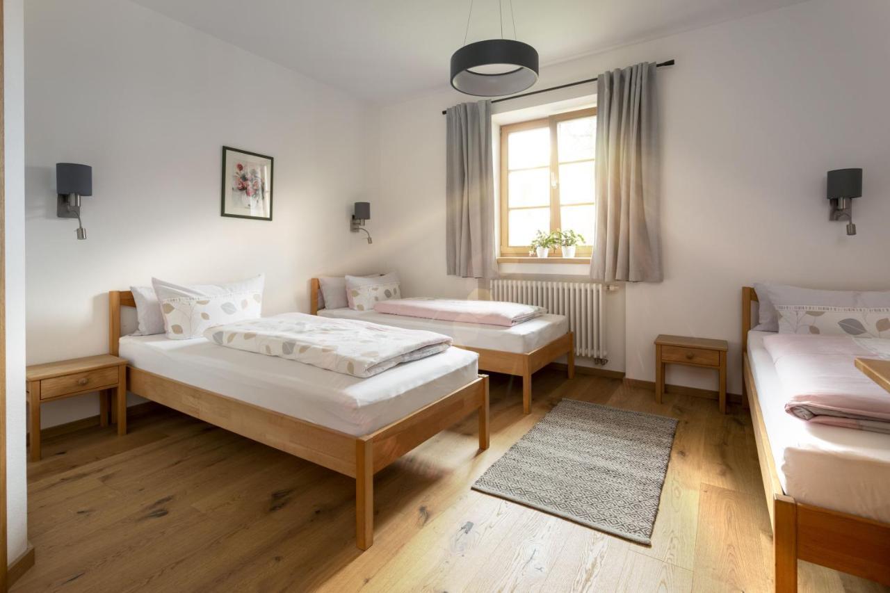 Pension Bernhardhof Otterfing ภายนอก รูปภาพ