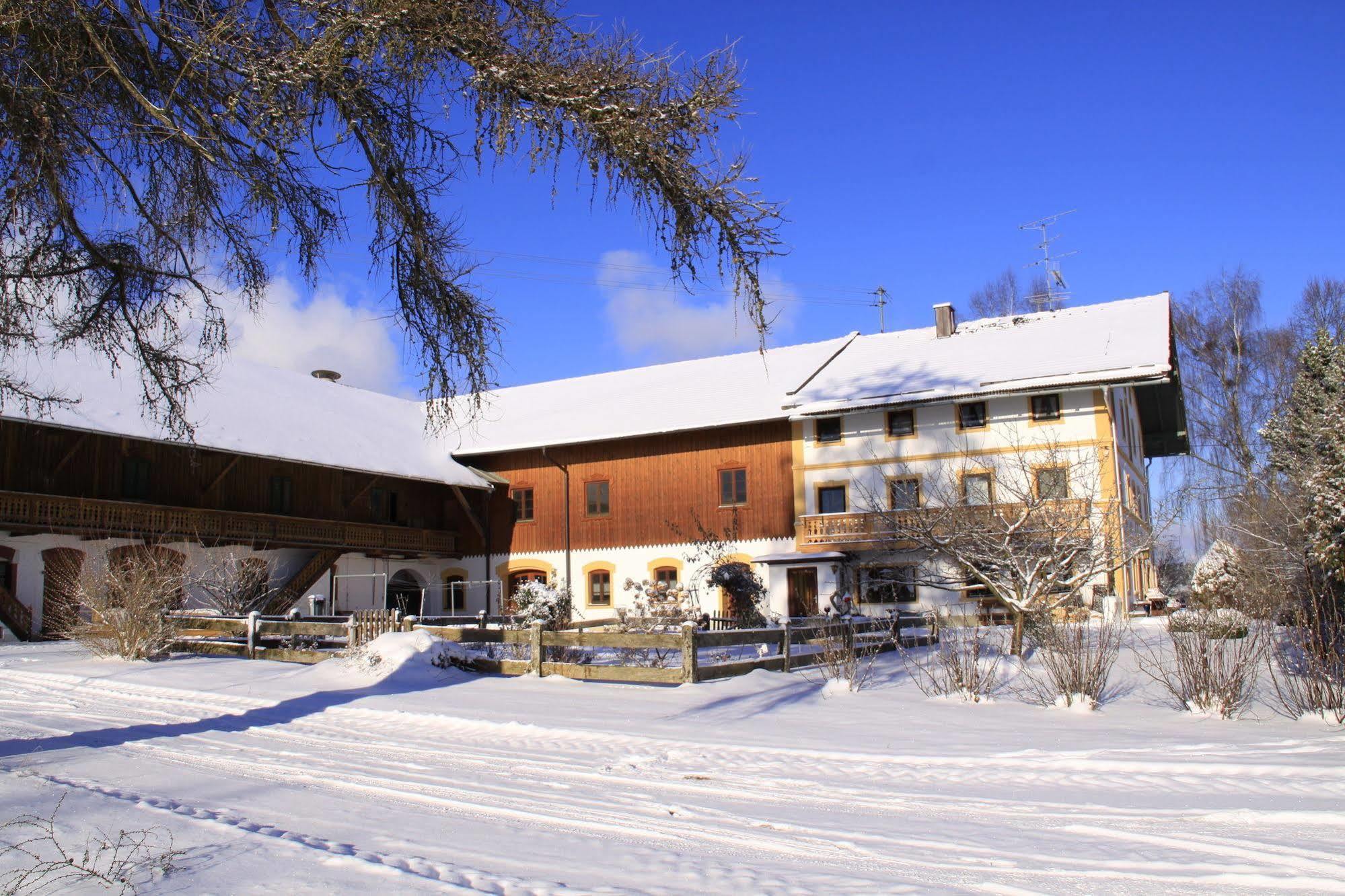 Pension Bernhardhof Otterfing ภายนอก รูปภาพ